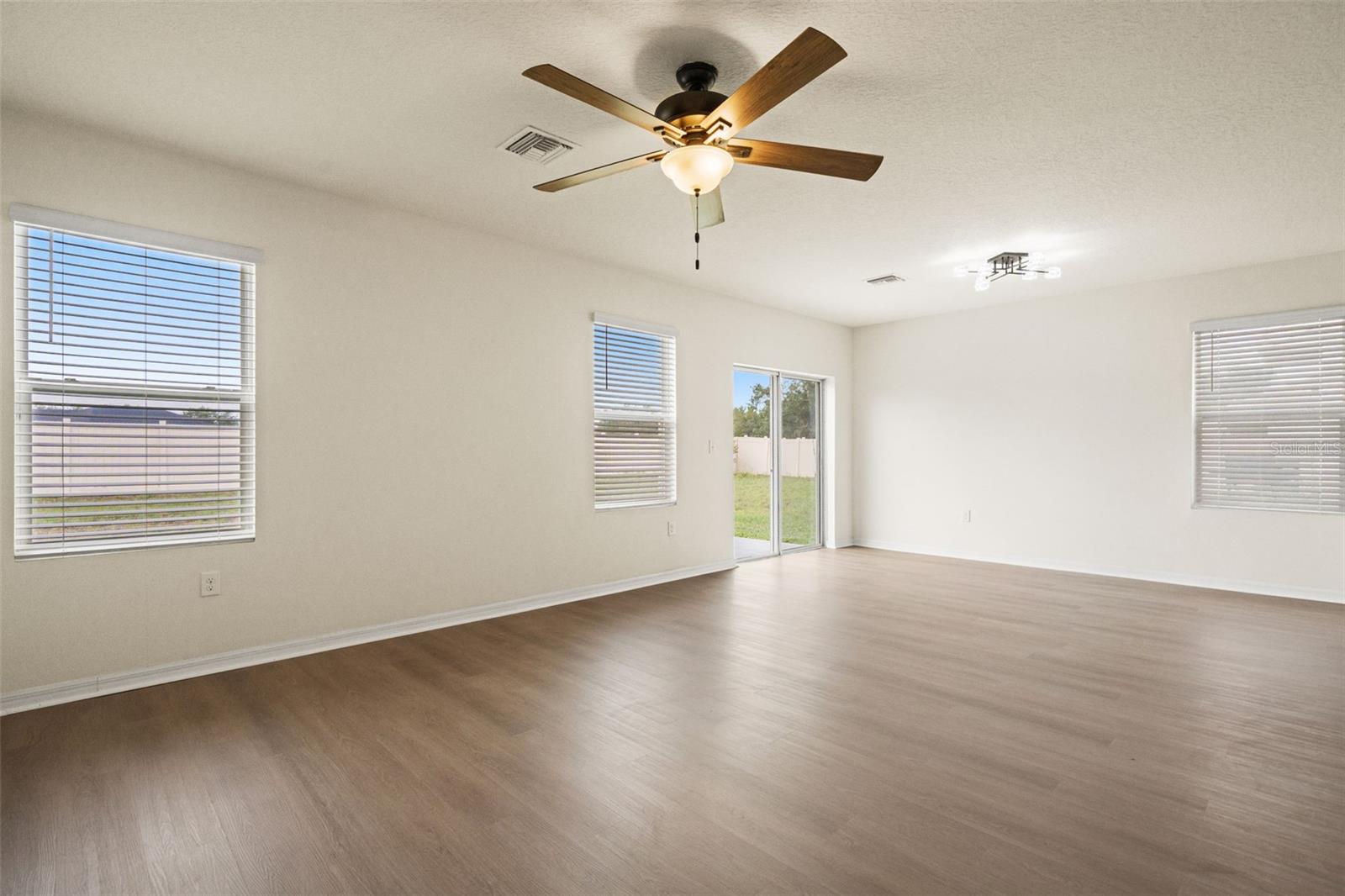 16443 LITTLE GARDEN DR, WIMAUMA, FL, 33598