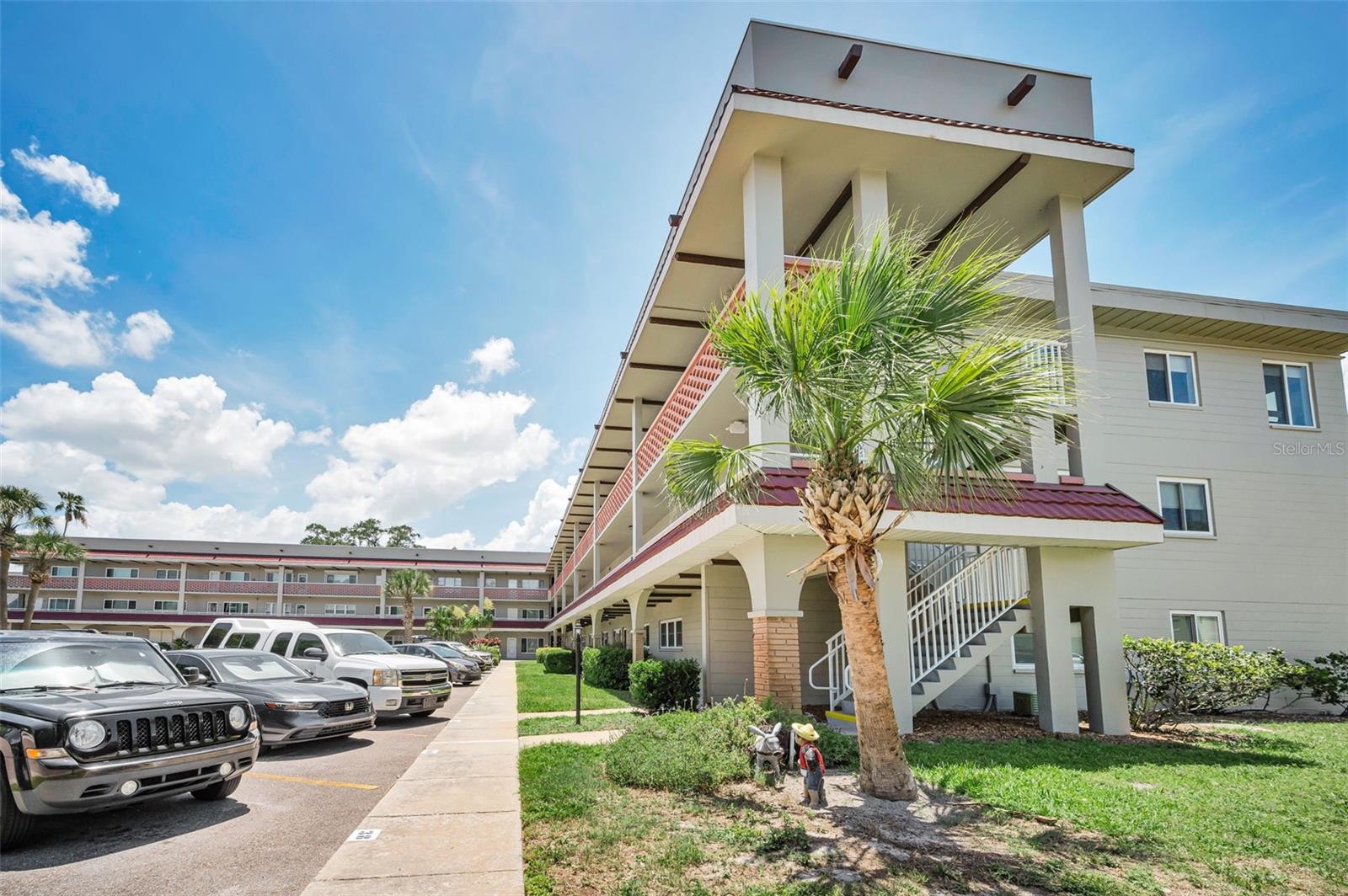 2072 AUSTRALIA WAY W #32, CLEARWATER, FL, 33763