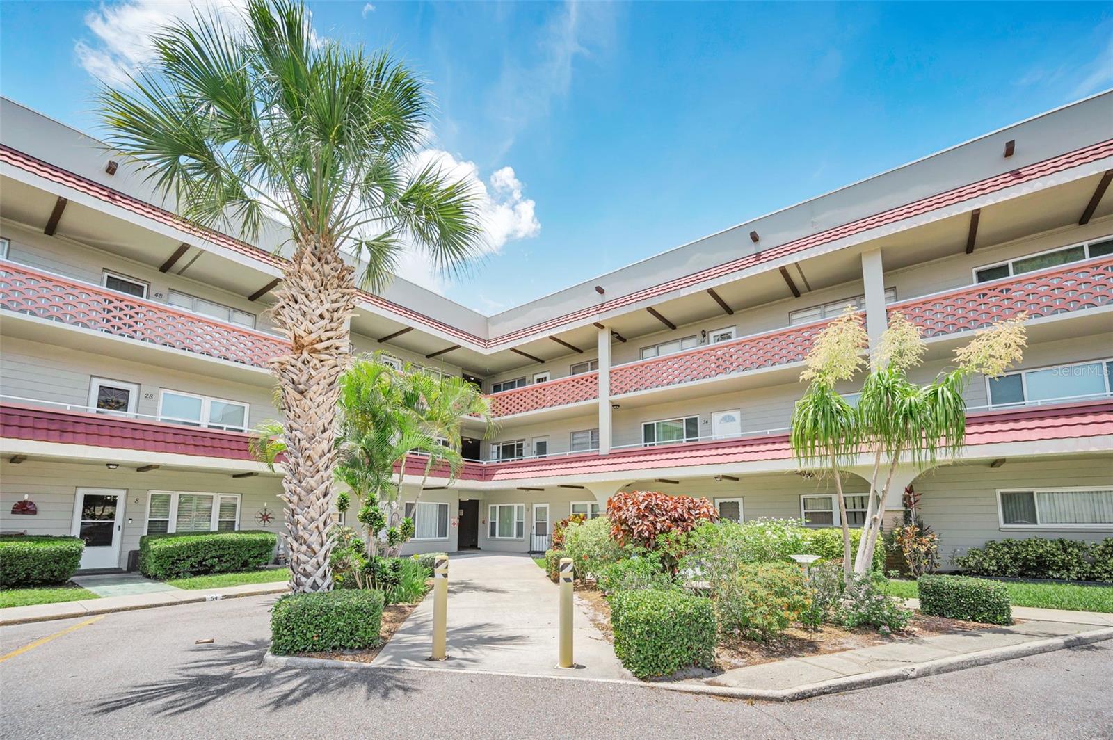 2072 AUSTRALIA WAY W #32, CLEARWATER, FL, 33763