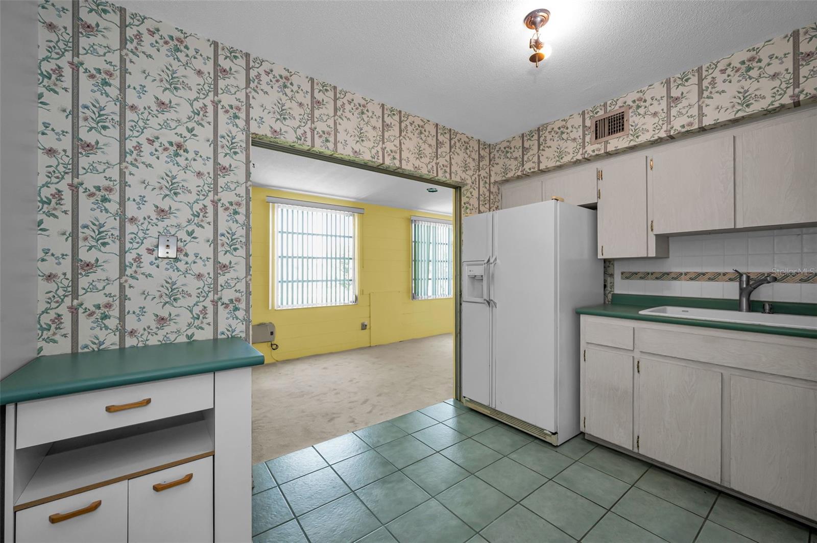 2072 AUSTRALIA WAY W #32, CLEARWATER, FL, 33763