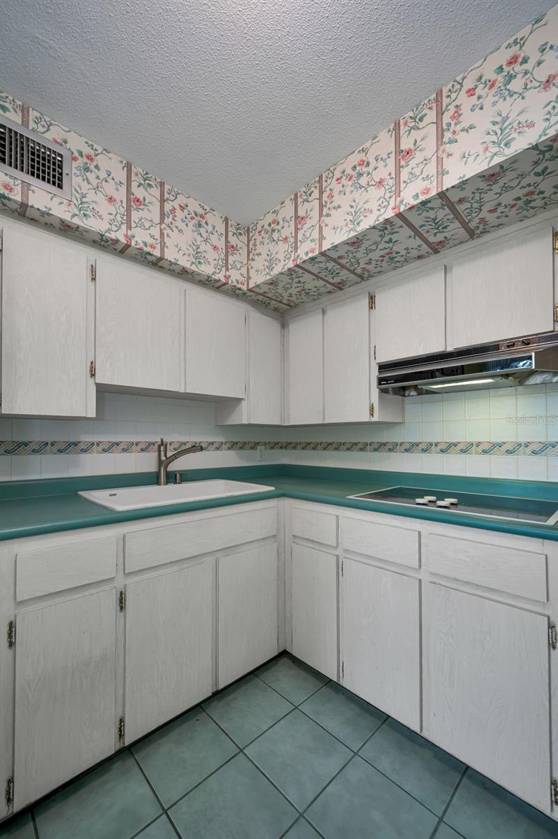 2072 AUSTRALIA WAY W #32, CLEARWATER, FL, 33763