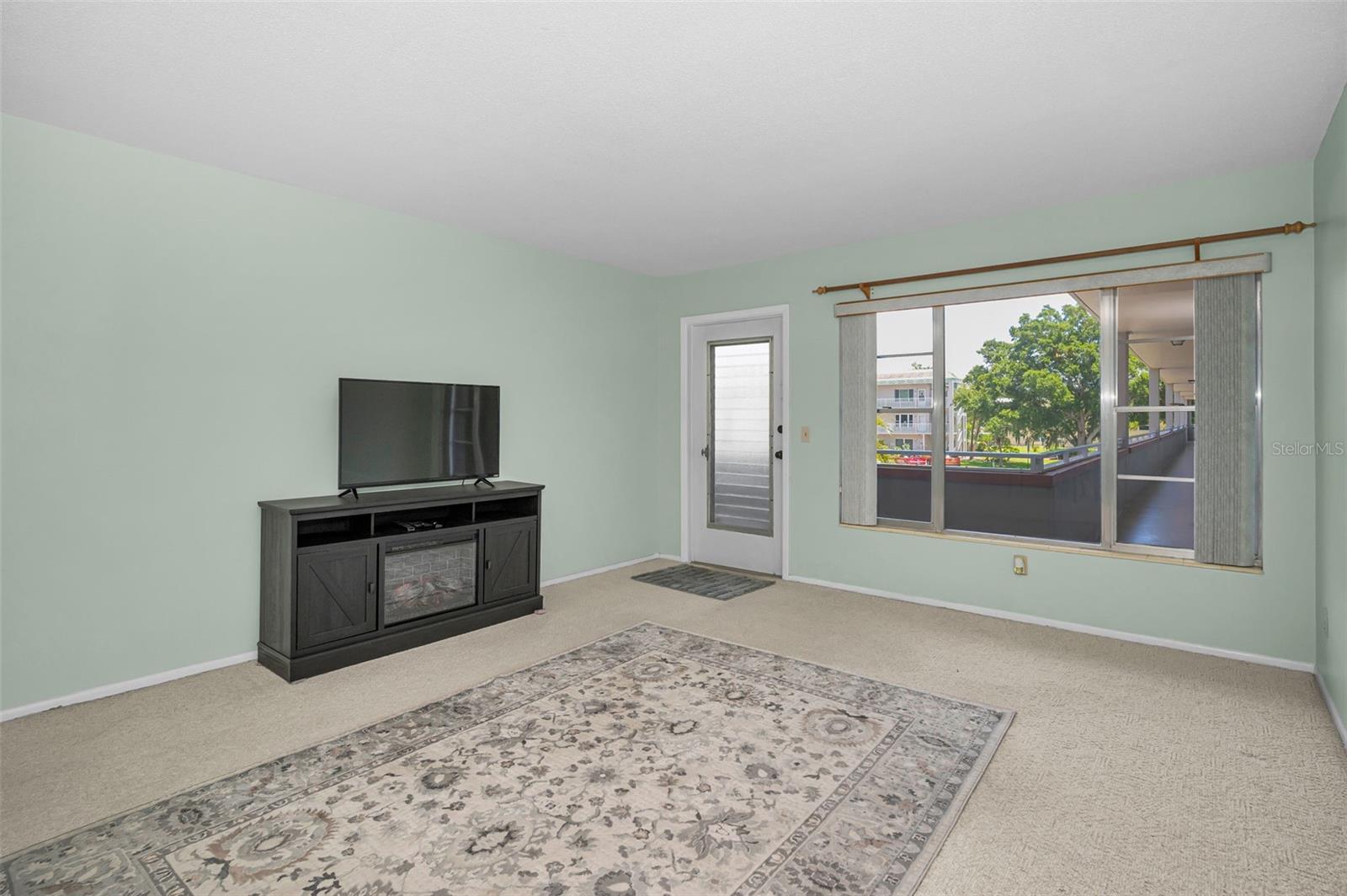 2072 AUSTRALIA WAY W #32, CLEARWATER, FL, 33763