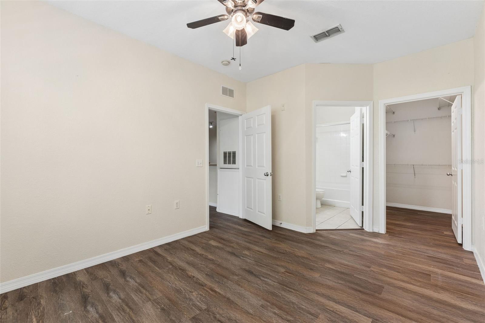 8136 CLAIRE ANN DR #207, ORLANDO, FL, 32825