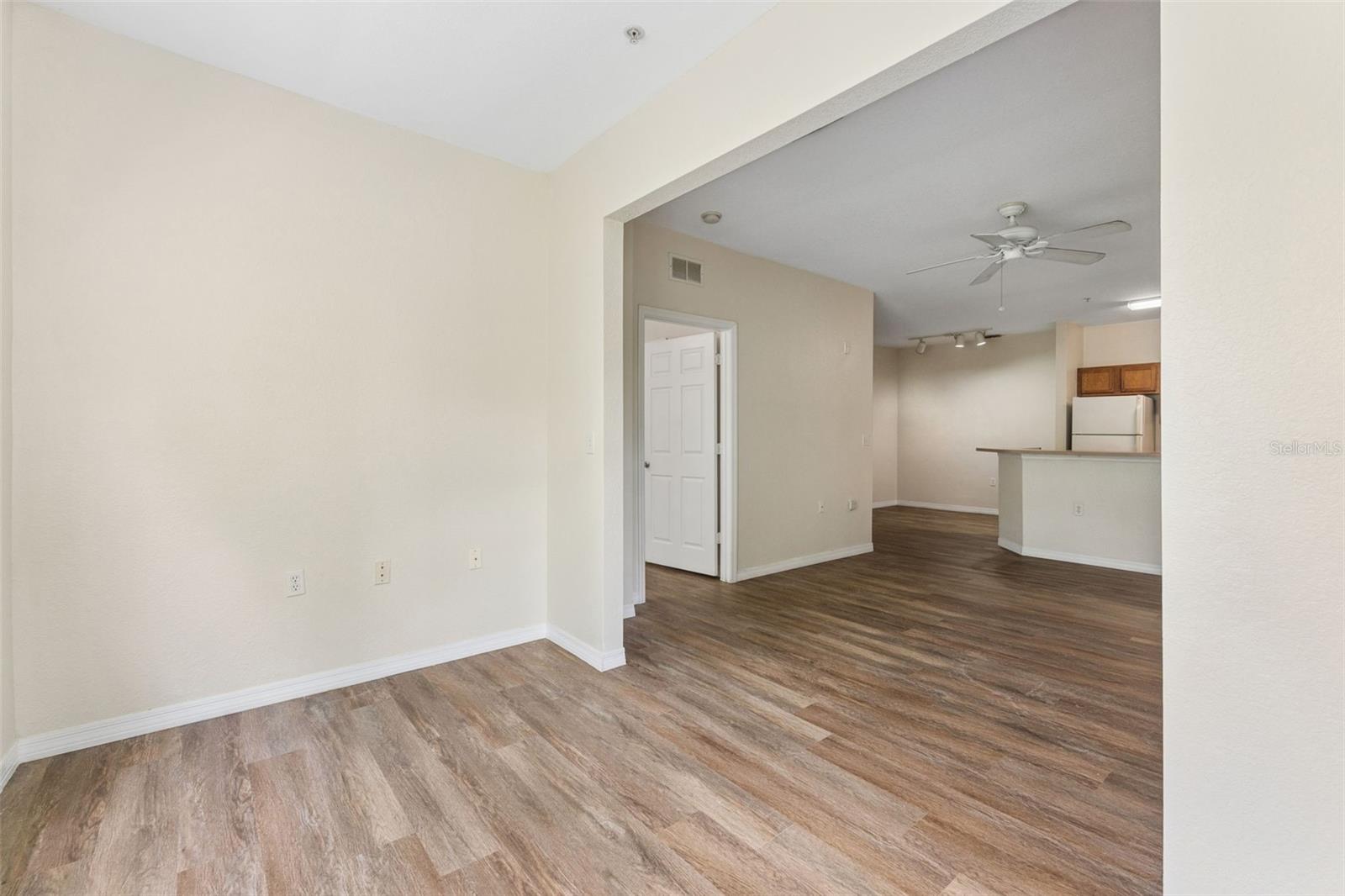 8136 CLAIRE ANN DR #207, ORLANDO, FL, 32825