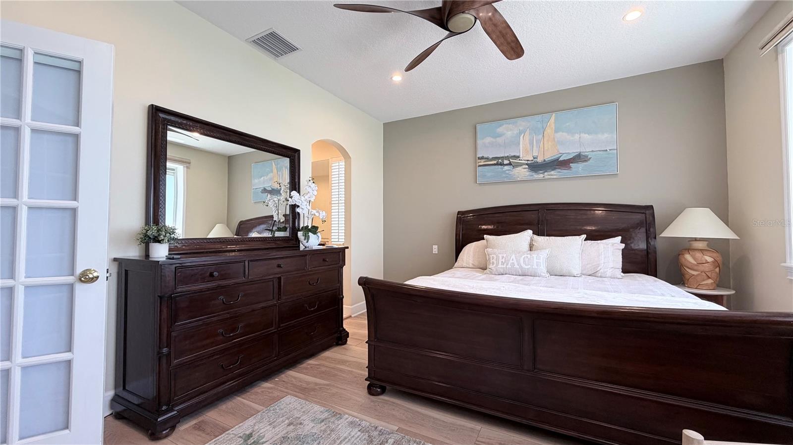 218 SAND KEY ESTATES DR, CLEARWATER BEACH, FL, 33767