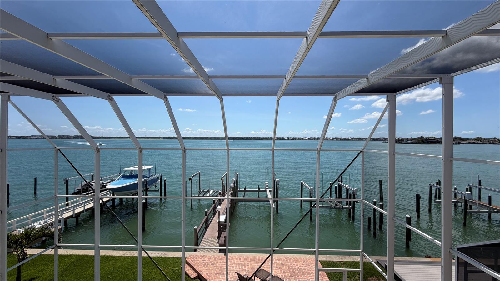 218 SAND KEY ESTATES DR, CLEARWATER BEACH, FL, 33767