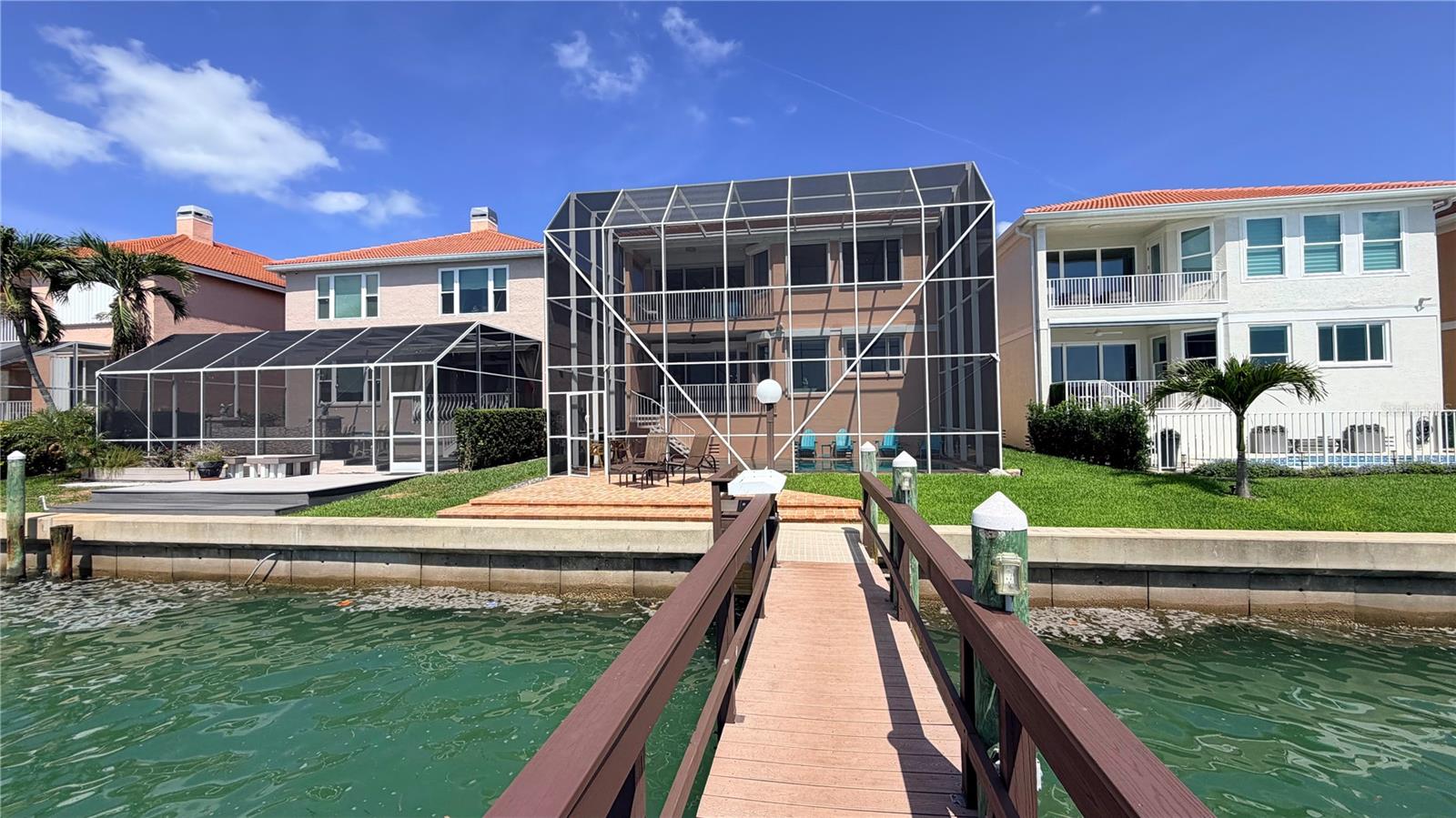 218 SAND KEY ESTATES DR, CLEARWATER BEACH, FL, 33767