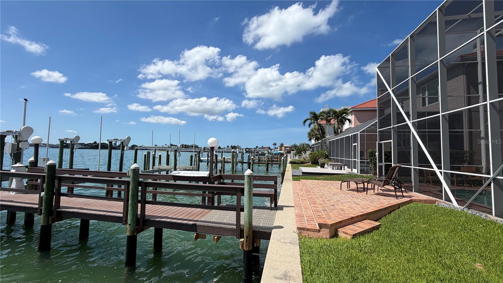 218 SAND KEY ESTATES DR, CLEARWATER BEACH, FL, 33767