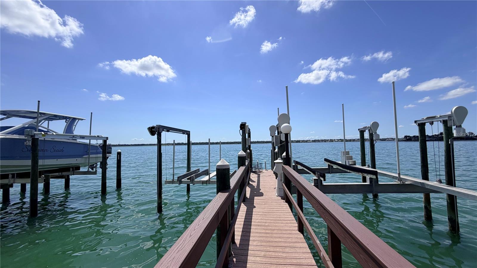 218 SAND KEY ESTATES DR, CLEARWATER BEACH, FL, 33767