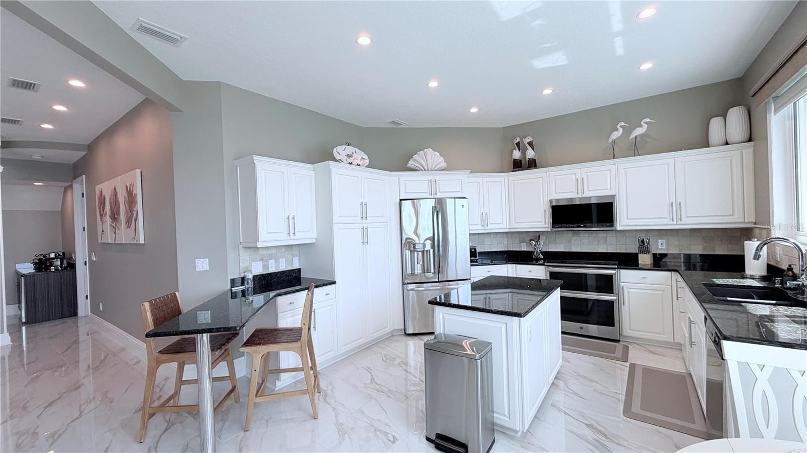 218 SAND KEY ESTATES DR, CLEARWATER BEACH, FL, 33767