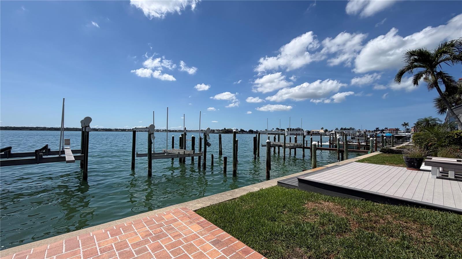 218 SAND KEY ESTATES DR, CLEARWATER BEACH, FL, 33767