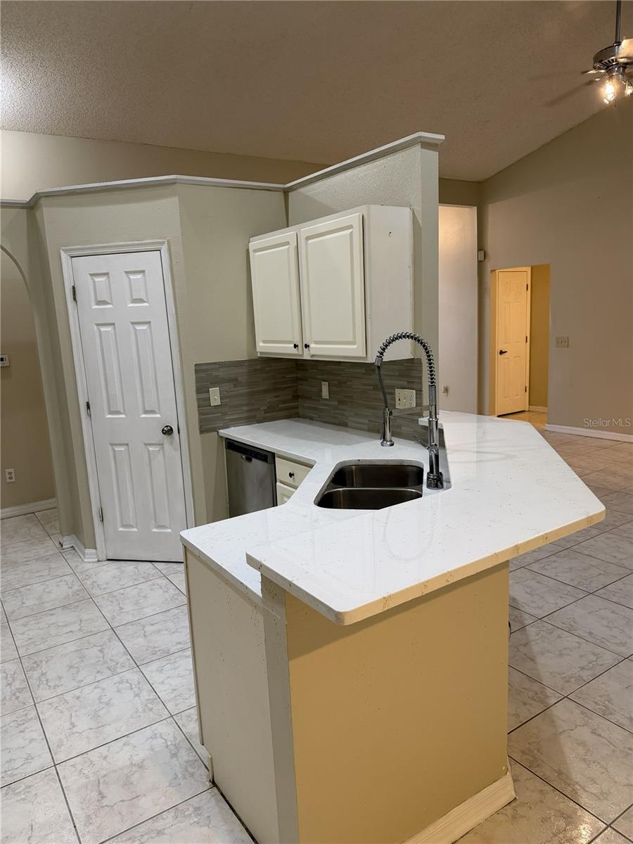 3733 WEETAMOO CIR, ORLANDO, FL, 32818