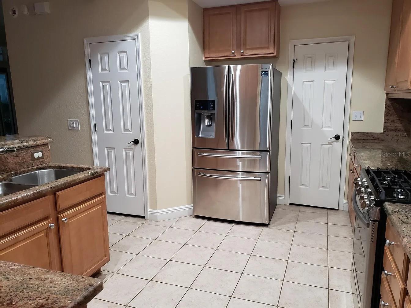 2889 BAYSHORE TRAILS DR, TAMPA, FL, 33611