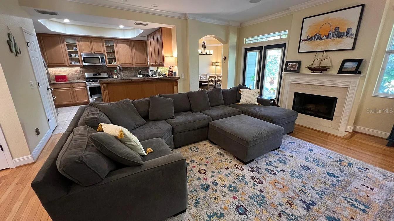 2889 BAYSHORE TRAILS DR, TAMPA, FL, 33611