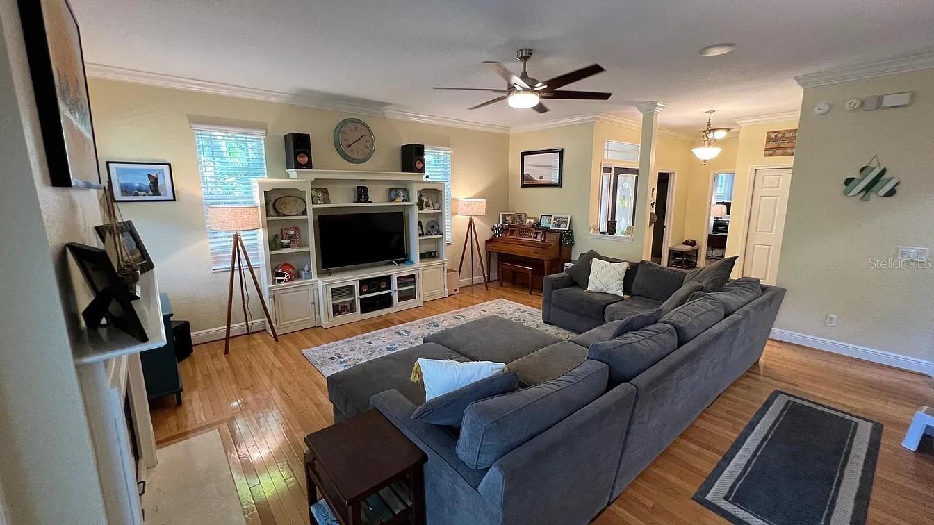 2889 BAYSHORE TRAILS DR, TAMPA, FL, 33611