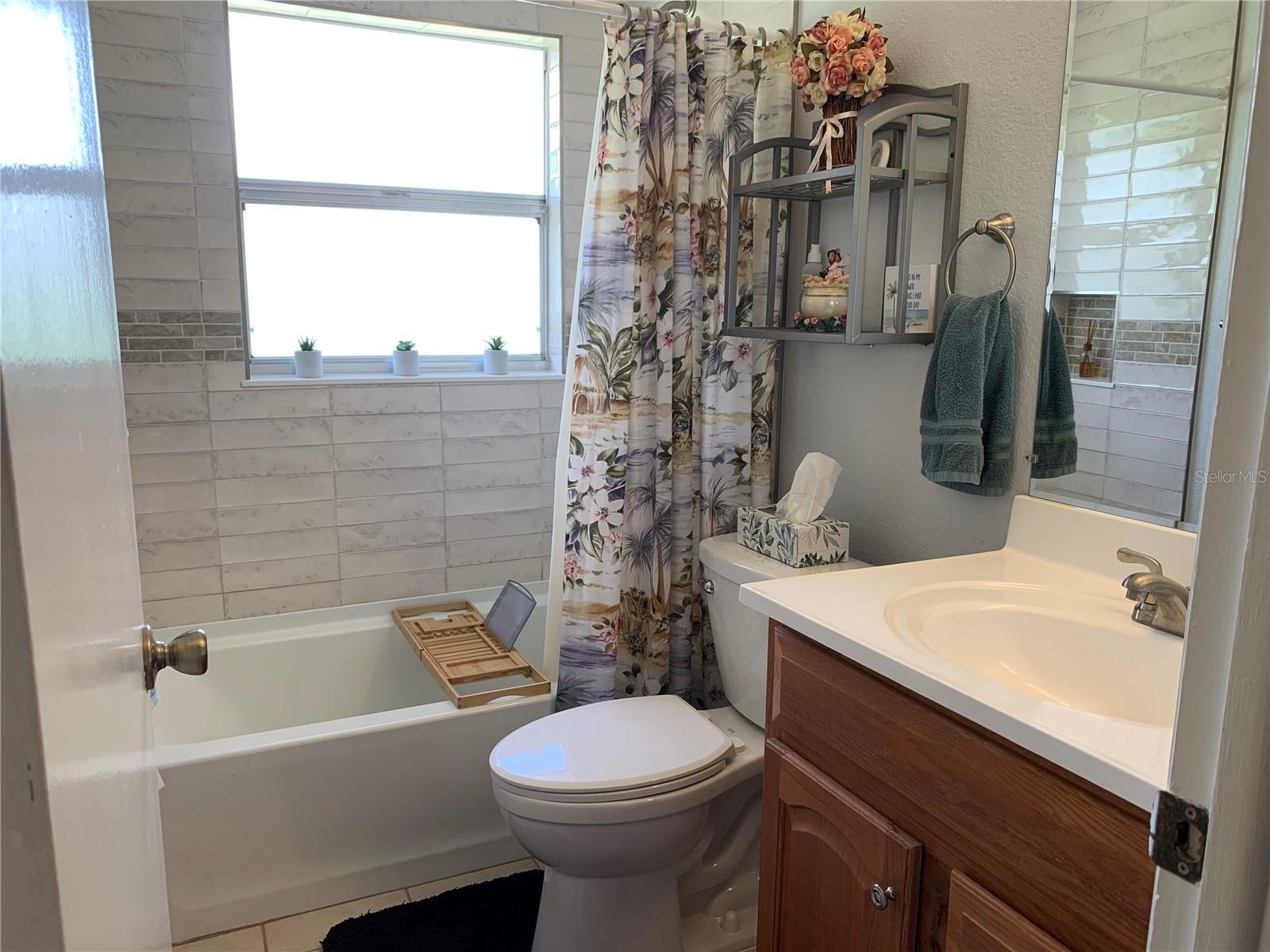 18094 ACKERMAN AVE, PORT CHARLOTTE, FL, 33948