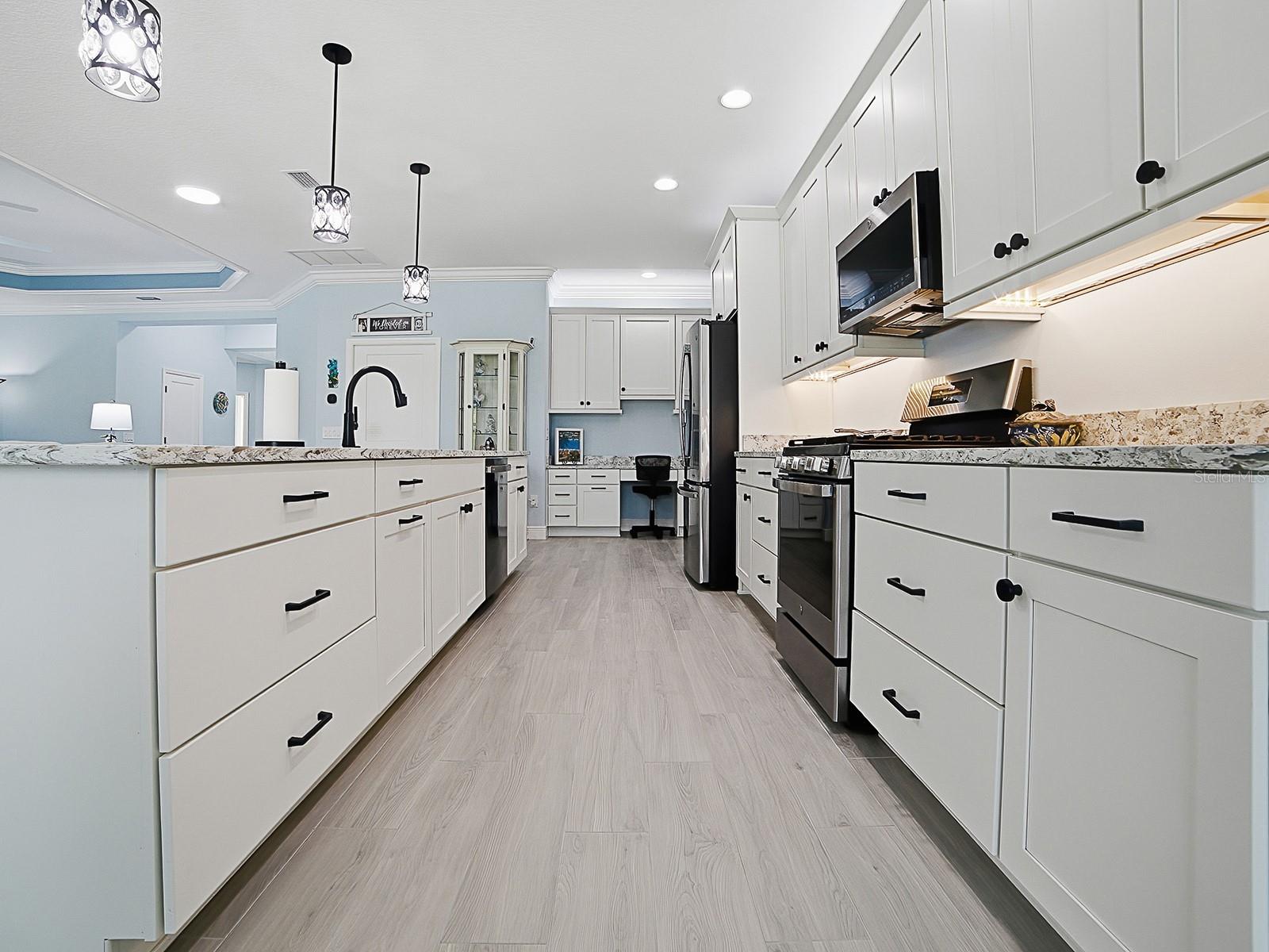 7004 EMILINE TER, THE VILLAGES, FL, 34762