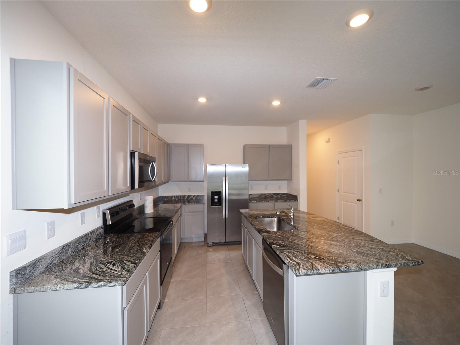 1722 WOODLEAF HAMMOCK CT, BRADENTON, FL, 34211