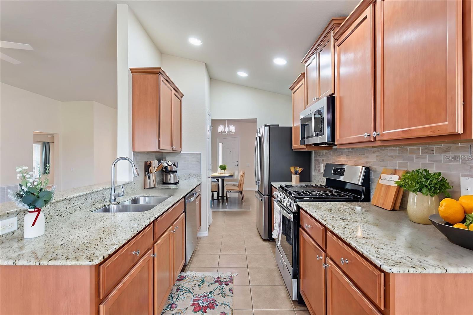 418 DEL SOL AVE, DAVENPORT, FL, 33837