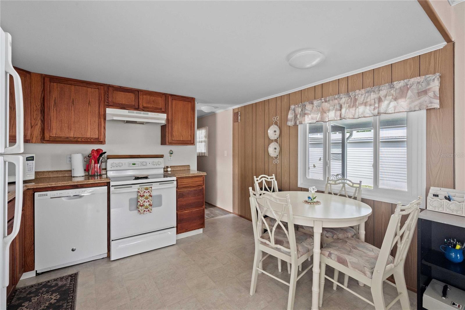 37250 BEVERLY AVE, ZEPHYRHILLS, FL, 33542