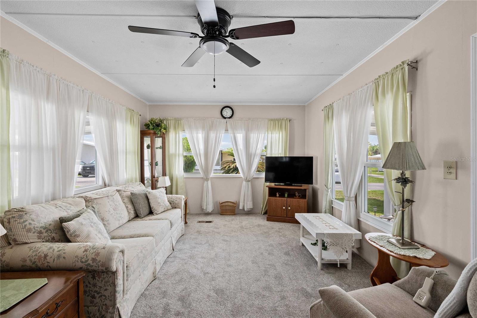 37250 BEVERLY AVE, ZEPHYRHILLS, FL, 33542
