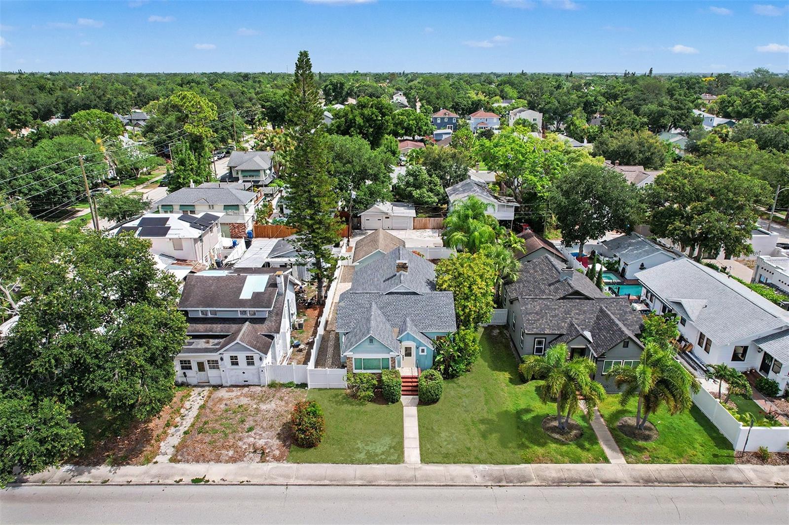 1127 22ND AVE N, ST PETERSBURG, FL, 33704