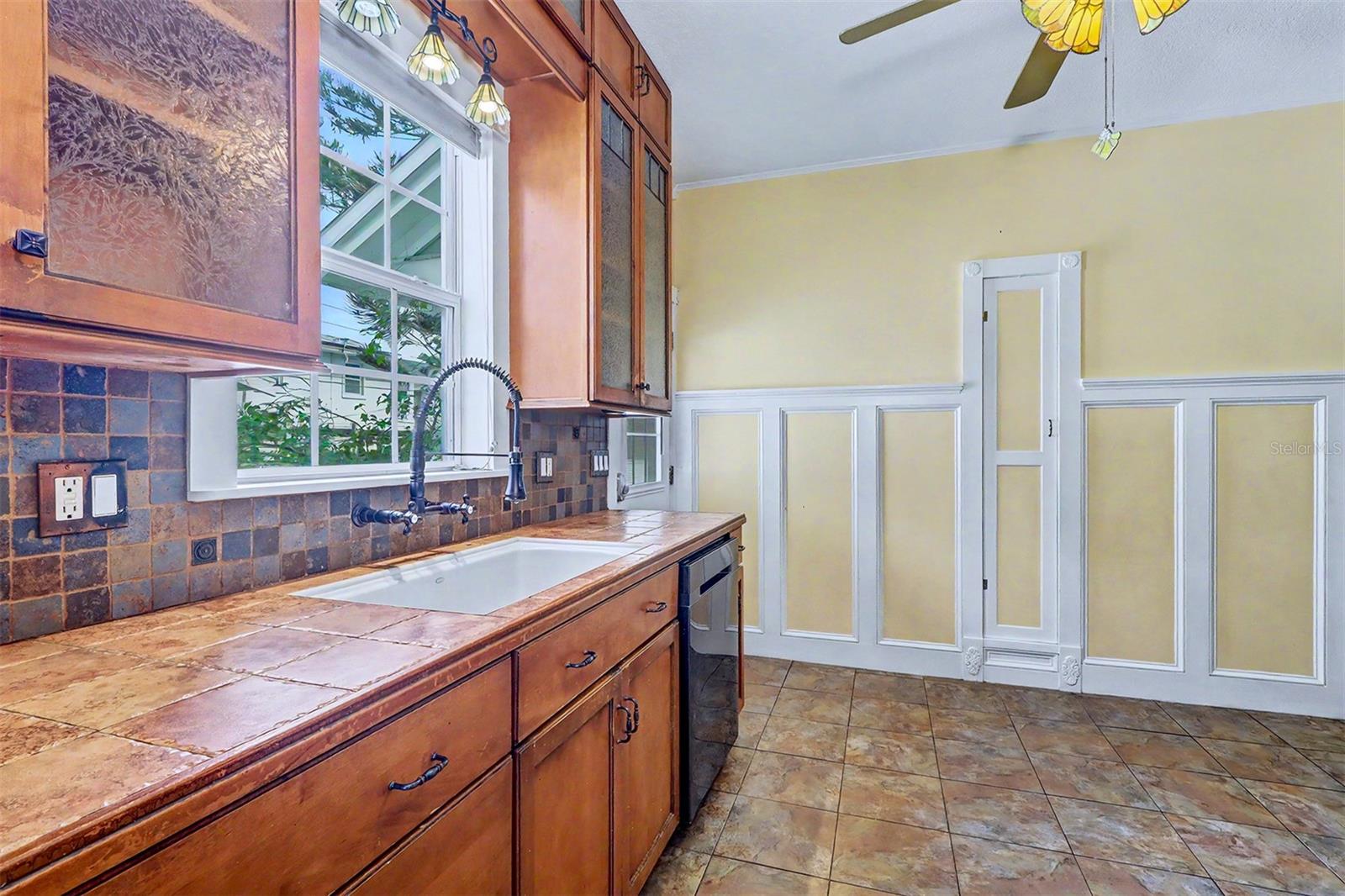 1127 22ND AVE N, ST PETERSBURG, FL, 33704