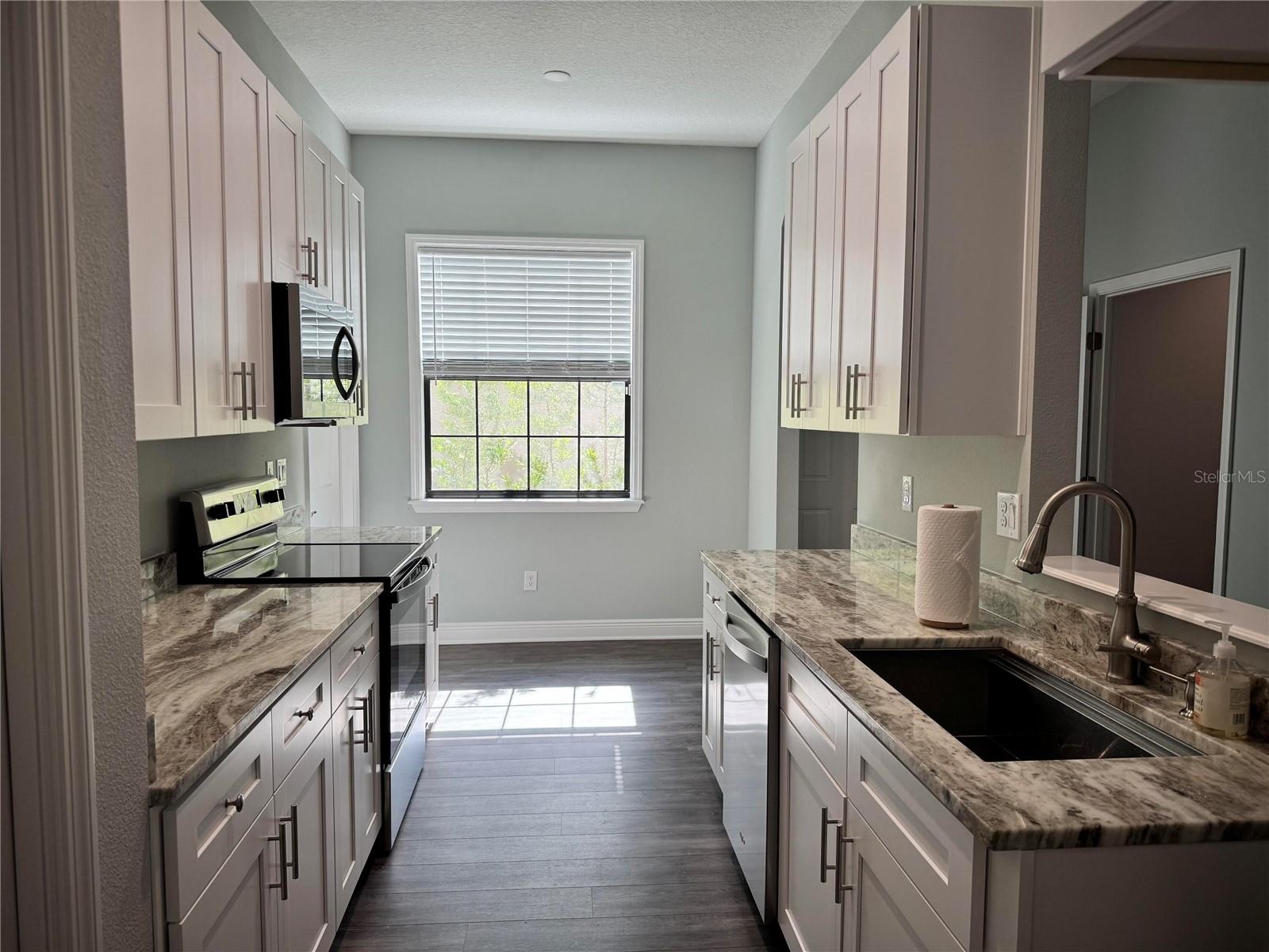 2730 ROBERTSON, LUTZ, FL, 33559