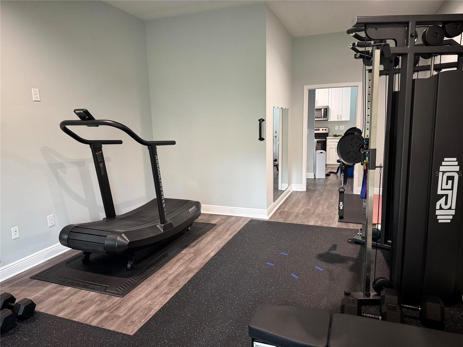 2730 ROBERTSON, LUTZ, FL, 33559