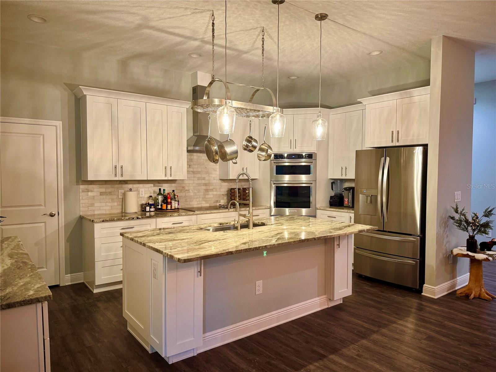 2730 ROBERTSON, LUTZ, FL, 33559