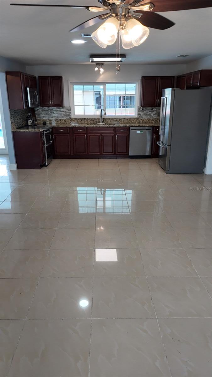 1703 PARADISE DR, KISSIMMEE, FL, 34741