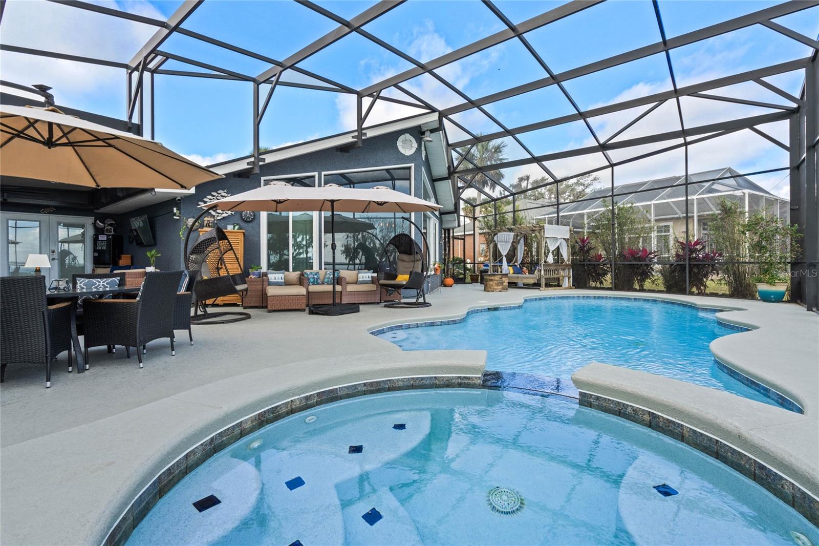 1102 N PALMETTO ST, LEESBURG, FL, 34748