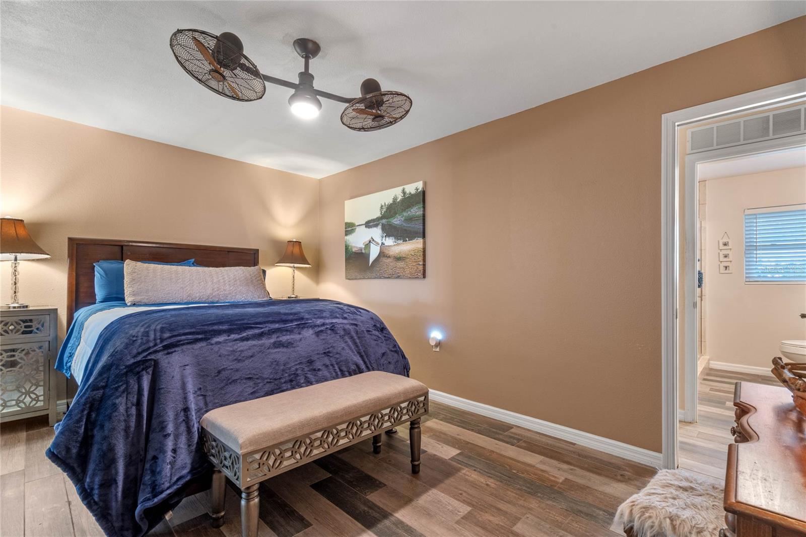 1102 N PALMETTO ST, LEESBURG, FL, 34748