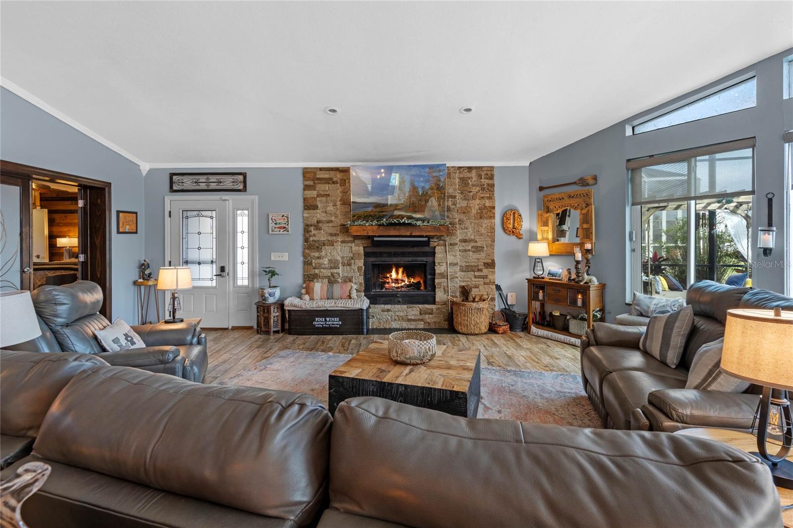 1102 N PALMETTO ST, LEESBURG, FL, 34748