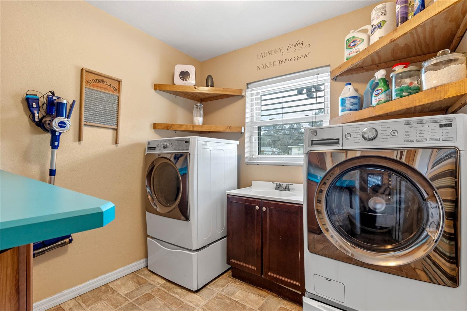 1102 N PALMETTO ST, LEESBURG, FL, 34748