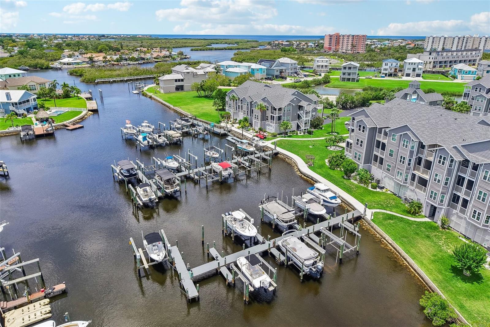 5727 BISCAYNE CT #209, NEW PORT RICHEY, FL, 34652