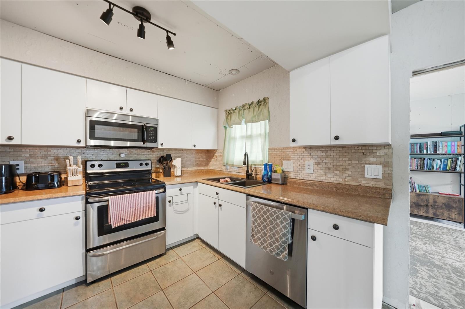 13518 ALBERTA AVE, PORT CHARLOTTE, FL, 33981