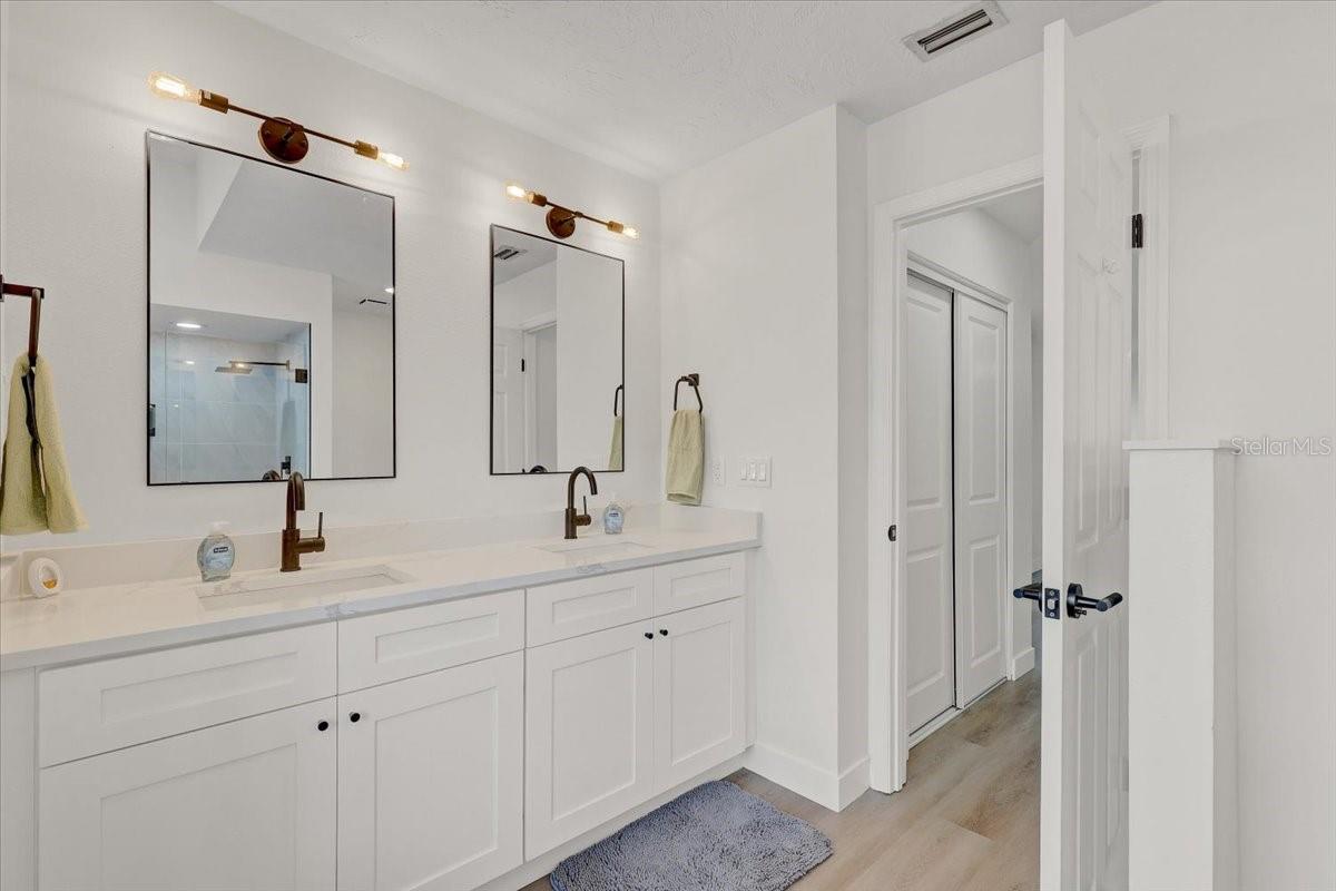 2405 APPALOOSA CIR, SARASOTA, FL, 34240