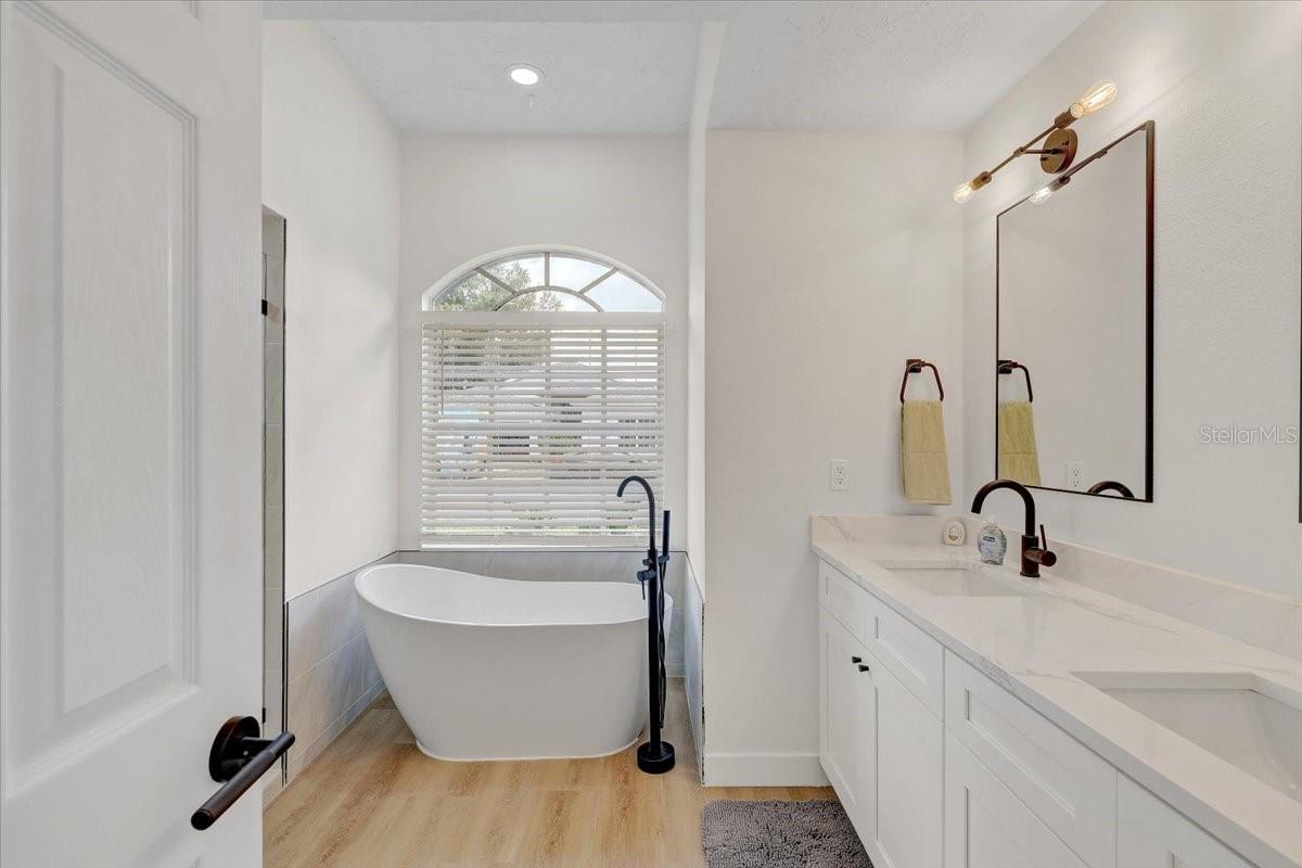 2405 APPALOOSA CIR, SARASOTA, FL, 34240