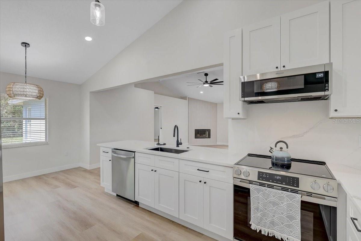 2405 APPALOOSA CIR, SARASOTA, FL, 34240