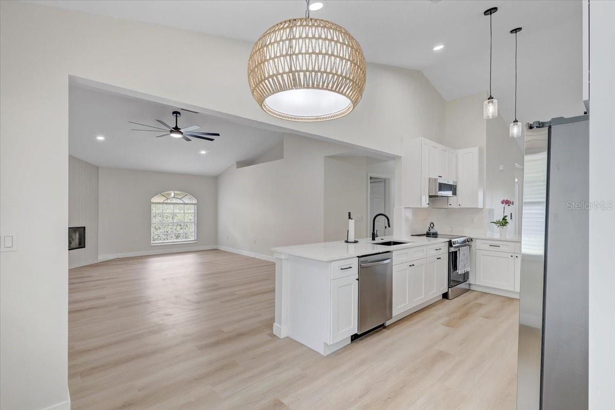 2405 APPALOOSA CIR, SARASOTA, FL, 34240