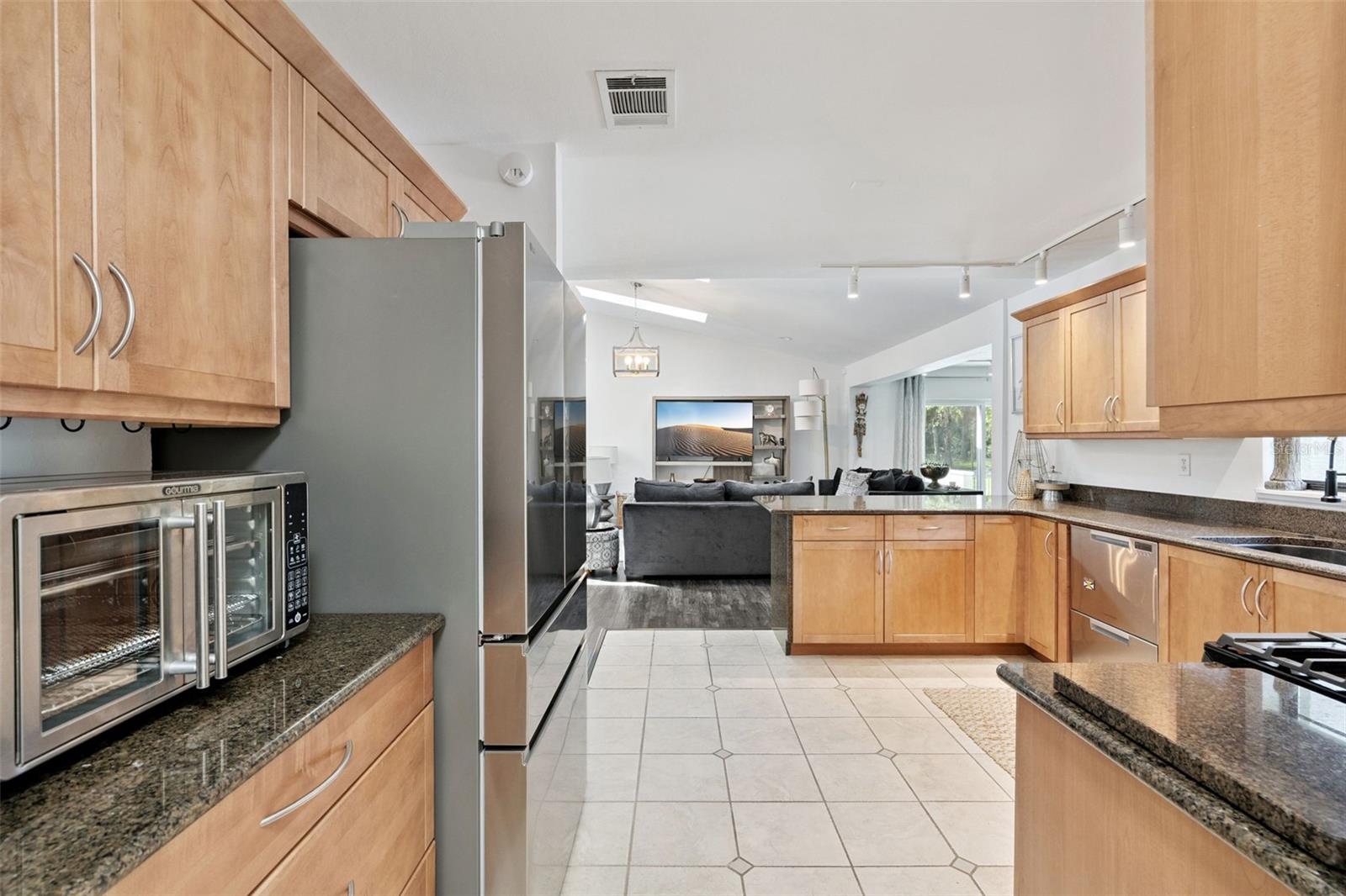 298 LAKE MARKHAM RD, SANFORD, FL, 32771