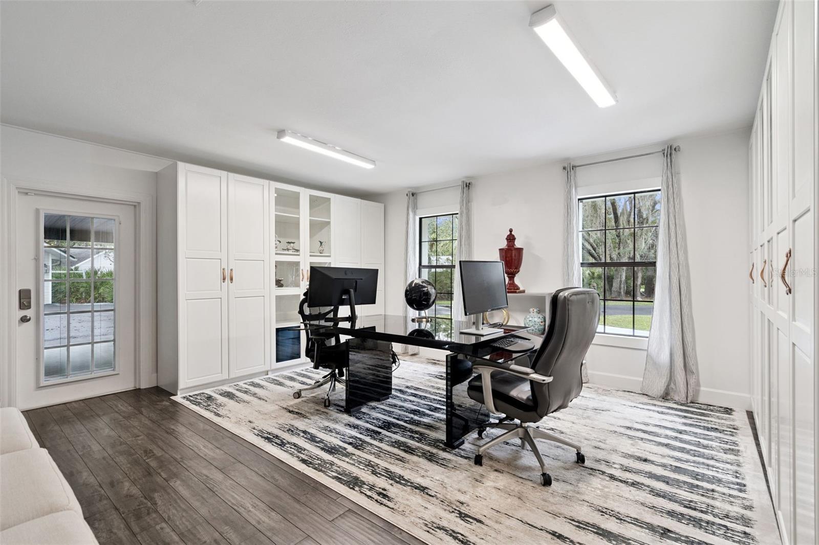 298 LAKE MARKHAM RD, SANFORD, FL, 32771