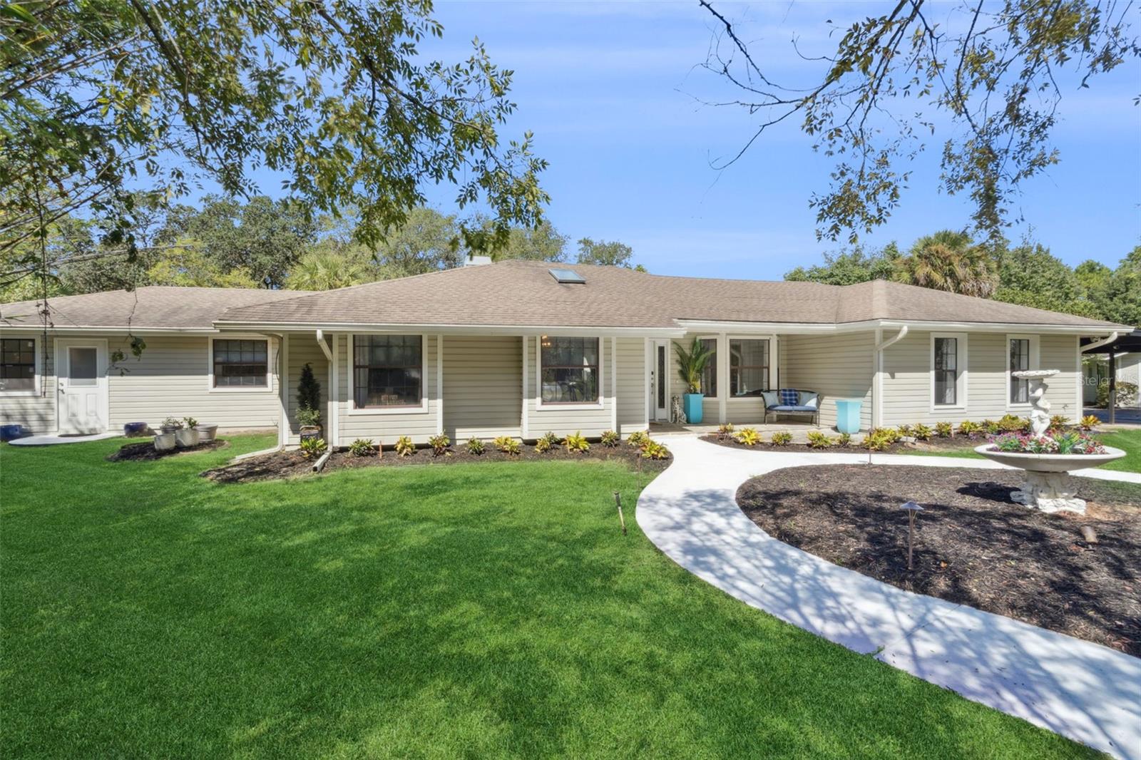 298 LAKE MARKHAM RD, SANFORD, FL, 32771