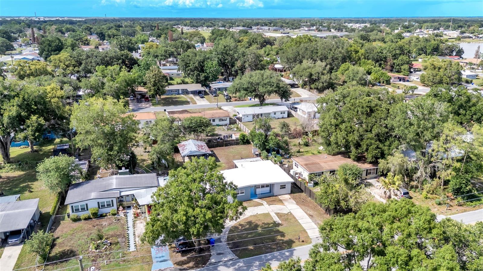 2270 S CRYSTAL LAKE DR, LAKELAND, FL, 33801