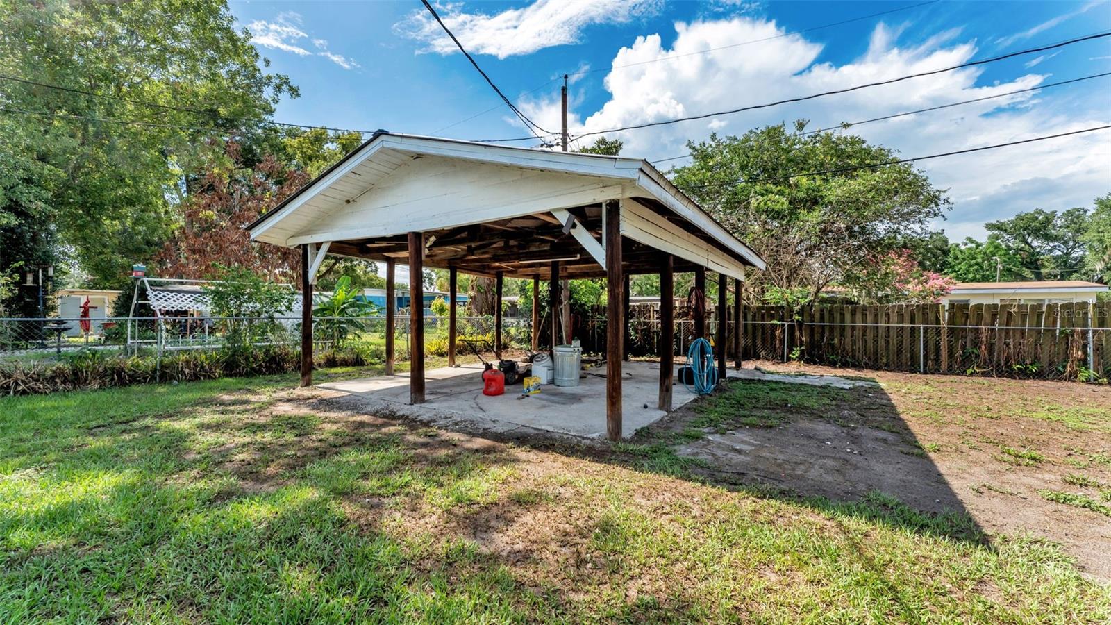 2270 S CRYSTAL LAKE DR, LAKELAND, FL, 33801