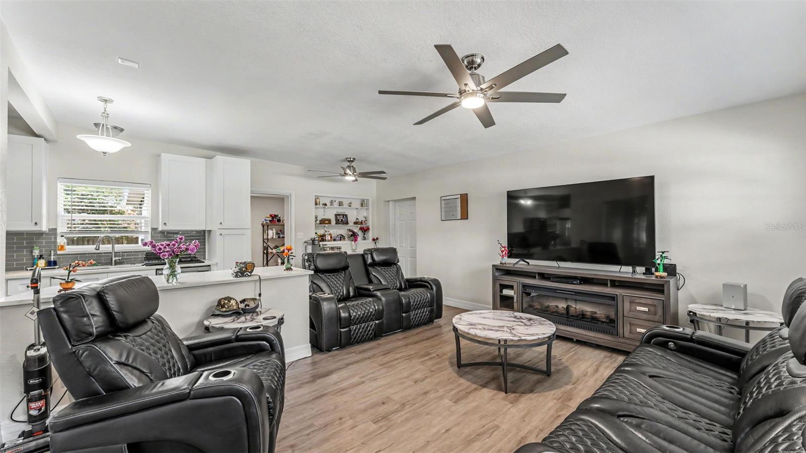 2270 S CRYSTAL LAKE DR, LAKELAND, FL, 33801