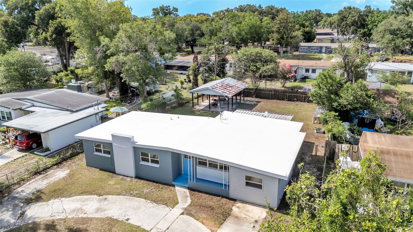 2270 S CRYSTAL LAKE DR, LAKELAND, FL, 33801
