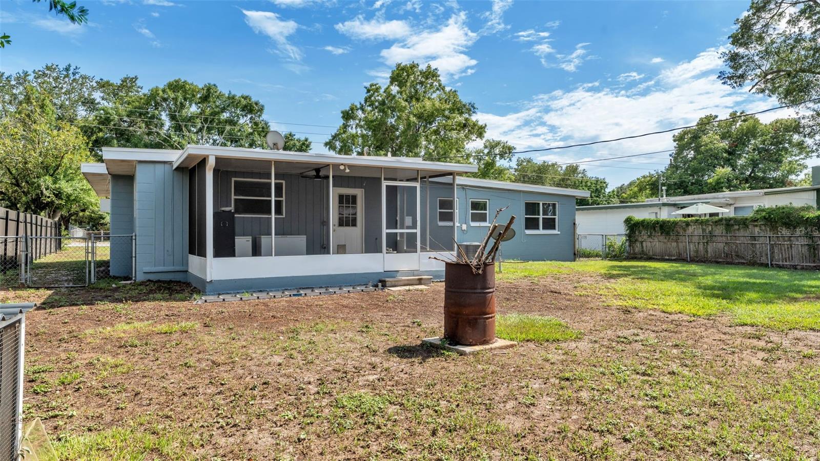 2270 S CRYSTAL LAKE DR, LAKELAND, FL, 33801