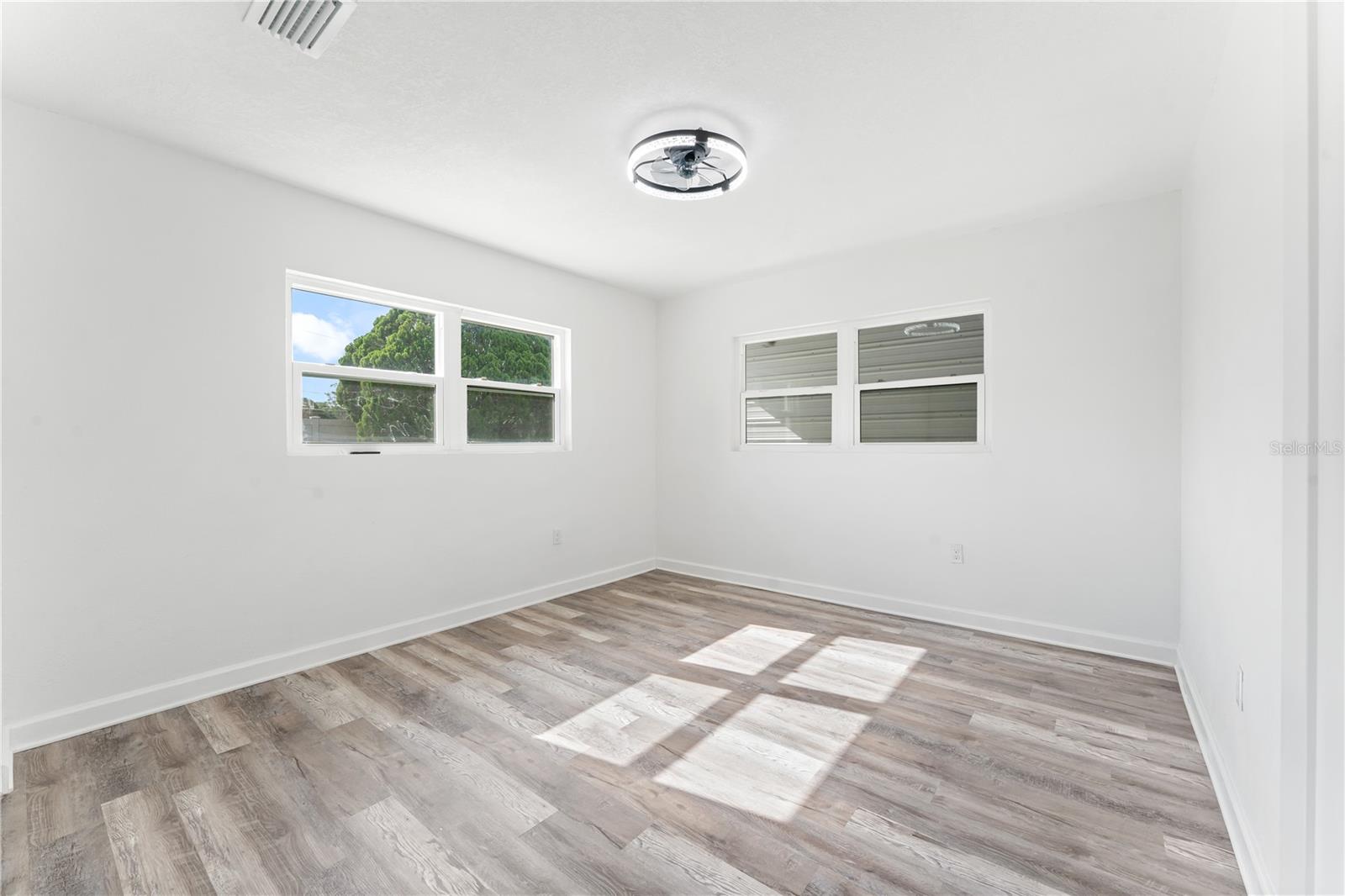6221 FLORIDA CIR E, APOLLO BEACH, FL, 33572